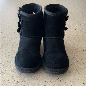 Little girl Koolaburra by Ugg boots